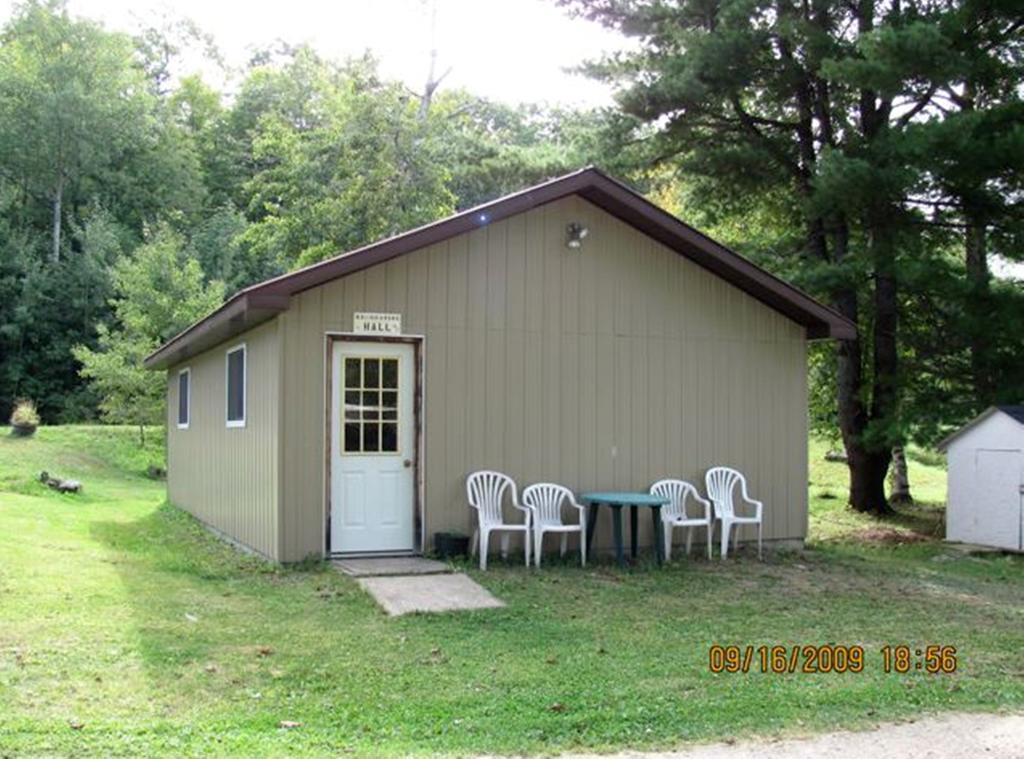 Marble Lake Lodge Cloyne المظهر الخارجي الصورة